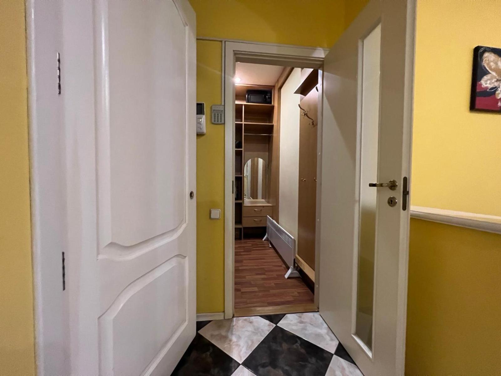 Apartment Near Gulliver Kiev Exterior foto